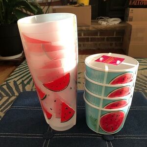 Ice tea cups and fruit bowls